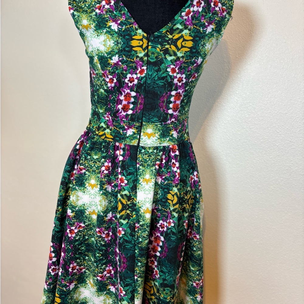 Cynthia Rowley Vibrant Floral Midi Dress , fairy, forest , folklore Size6 B0089